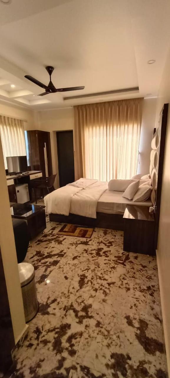 מנדרמוני Royal Of Sea Resort מראה חיצוני תמונה