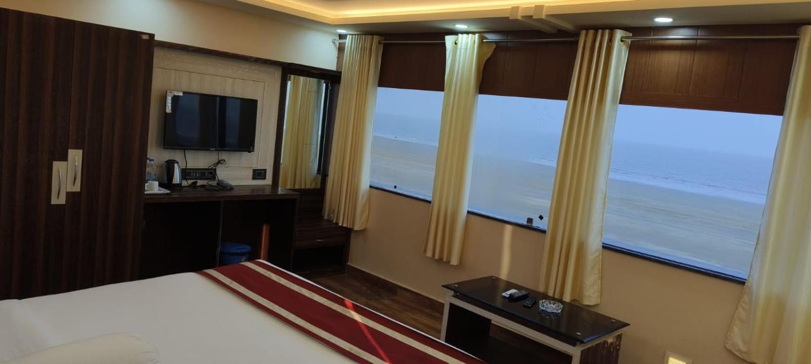 מנדרמוני Royal Of Sea Resort מראה חיצוני תמונה